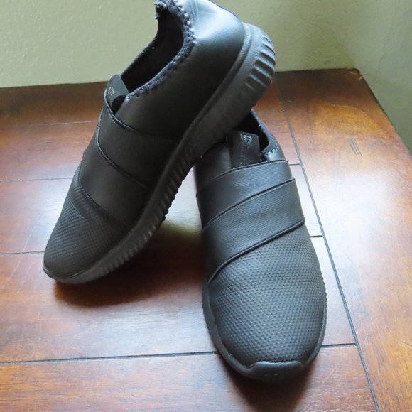 tredsafe gwen slip resistant athletic shoe in black women's